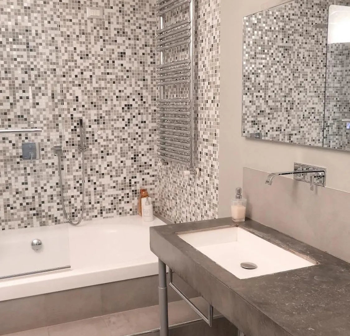 Comecasa 3 Bedrooms Apartment In Navigli Milan
