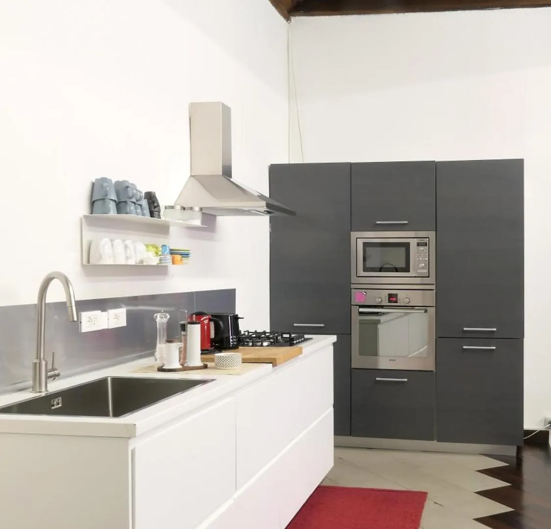 Comecasa 3 Bedrooms Apartment In Navigli Milan 0*,  Italy